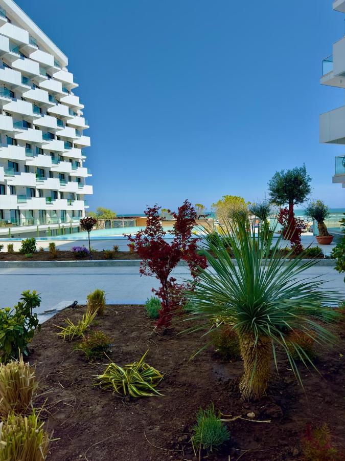 Aqua Vista Infinity Resort & Spa - Studio Lux - Piscina Infinity, Jacuzzi, Sauna, Gym - Privat Năvodari المظهر الخارجي الصورة