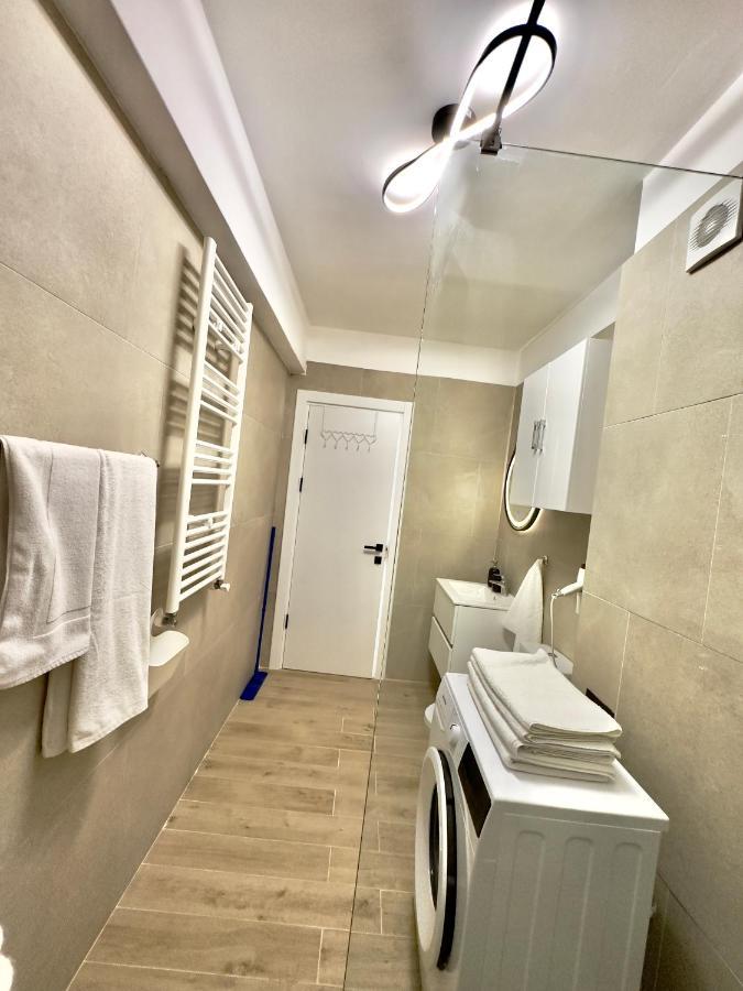 Aqua Vista Infinity Resort & Spa - Studio Lux - Piscina Infinity, Jacuzzi, Sauna, Gym - Privat Năvodari المظهر الخارجي الصورة