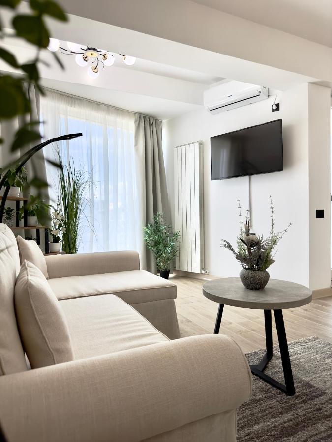 Aqua Vista Infinity Resort & Spa - Studio Lux - Piscina Infinity, Jacuzzi, Sauna, Gym - Privat Năvodari المظهر الخارجي الصورة