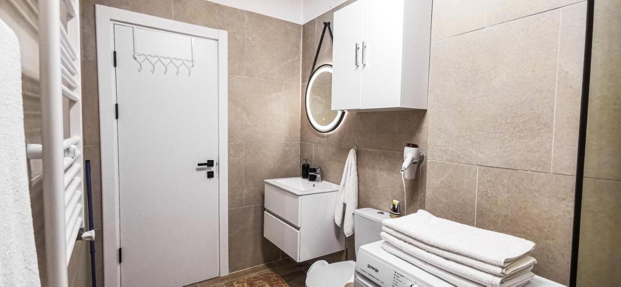Aqua Vista Infinity Resort & Spa - Studio Lux - Piscina Infinity, Jacuzzi, Sauna, Gym - Privat Năvodari المظهر الخارجي الصورة