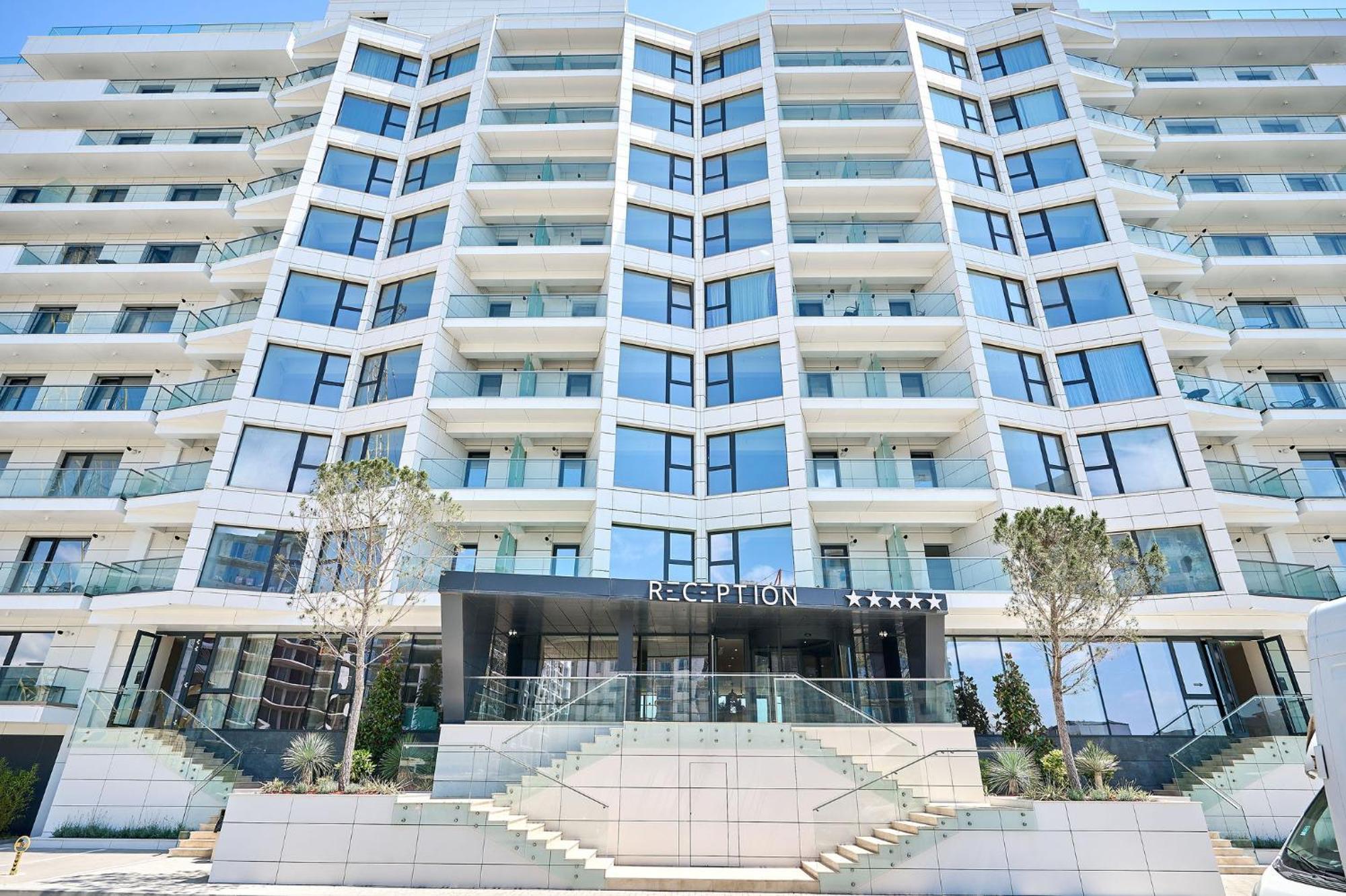 Aqua Vista Infinity Resort & Spa - Studio Lux - Piscina Infinity, Jacuzzi, Sauna, Gym - Privat Năvodari المظهر الخارجي الصورة